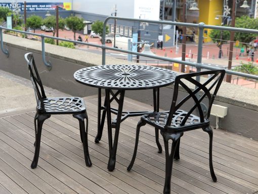 Two-Seater Cast Aluminium Patio Furniture Small Willow Set with 85cm Round Crystal Table