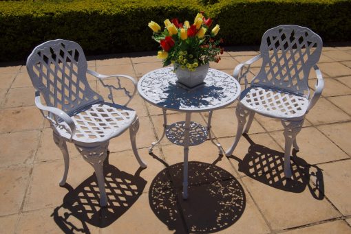 Two-Seater Cast Aluminium Patio Furniture Small King Grape Set with 62cm Round Ivy Table