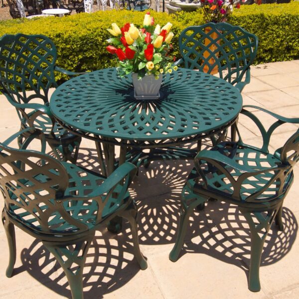 Four-Seater Cast Aluminium Patio Furniture Crystal Set with 100cm Round Crystal Table
