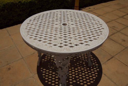 Cast Aluminium Patio Furniture CapeGrape Table Round (108cm Diameter)