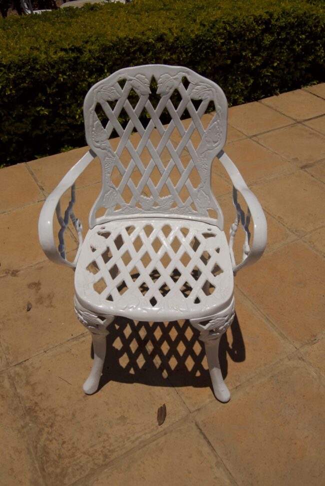 Cast Aluminium Patio Furniture Small King Grape Chair